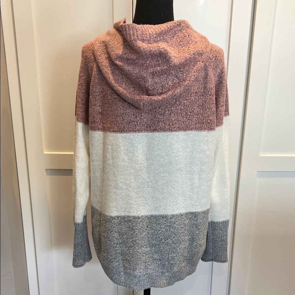 The Slope Colorblock Pullover Sweater - Pink, White, and Gray Size L - Picture 6 of 8